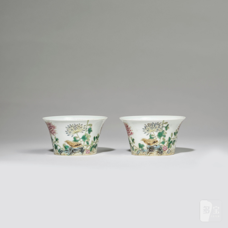 洪憲 粉彩菊花紋盃一對 「洪憲年製」款 | PAIRE DE COUPES EN PORCELAINE DE LA FAMILLE ROSE - 图7